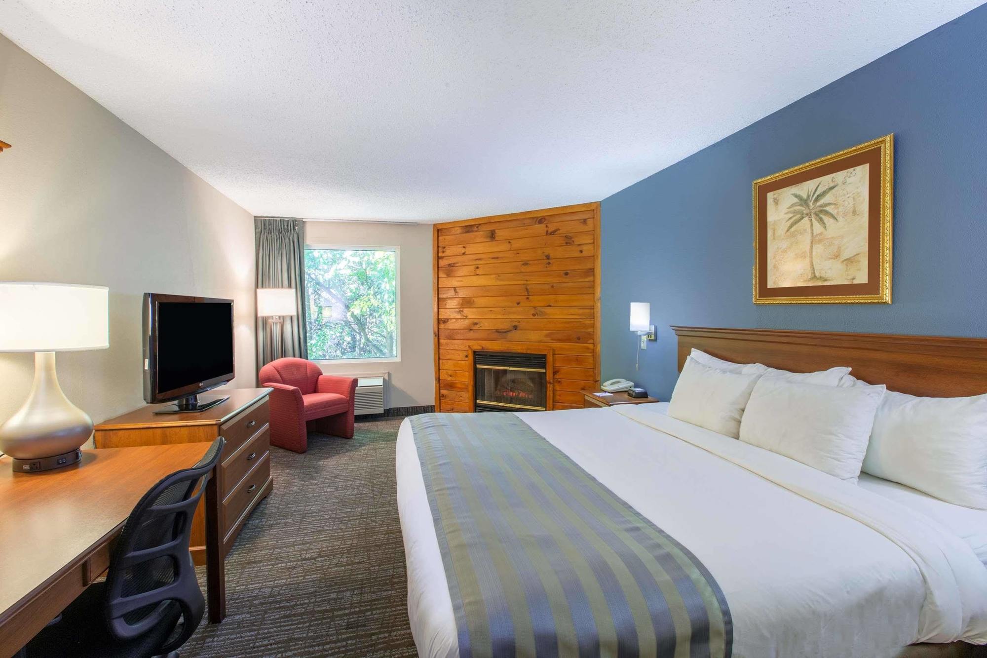 Baymont By Wyndham Bartonsville Poconos Exteriör bild